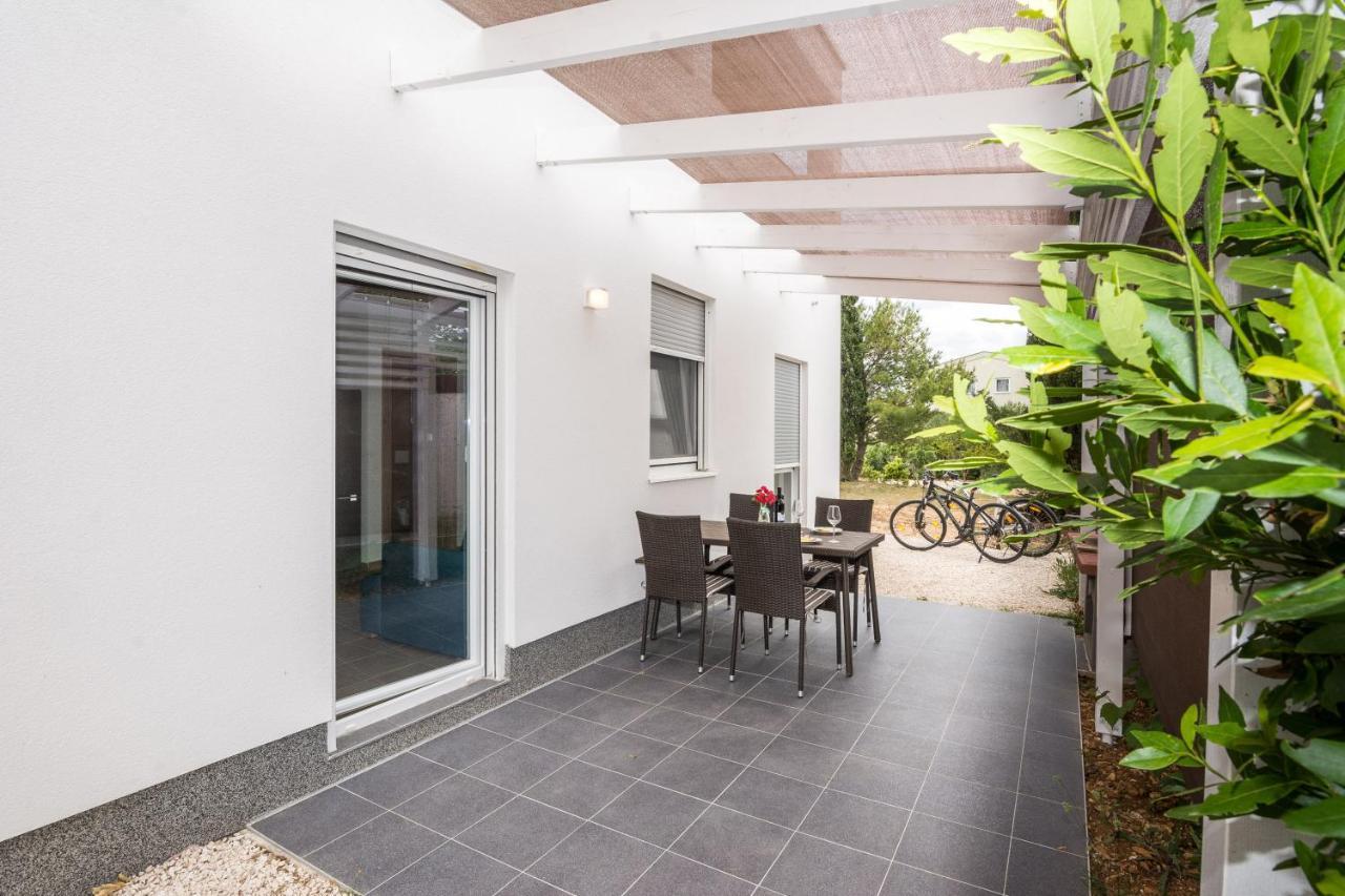 Zilip Apartments Vir Ngoại thất bức ảnh