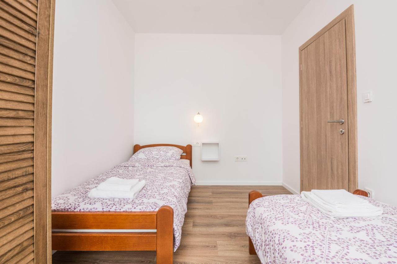 Zilip Apartments Vir Ngoại thất bức ảnh