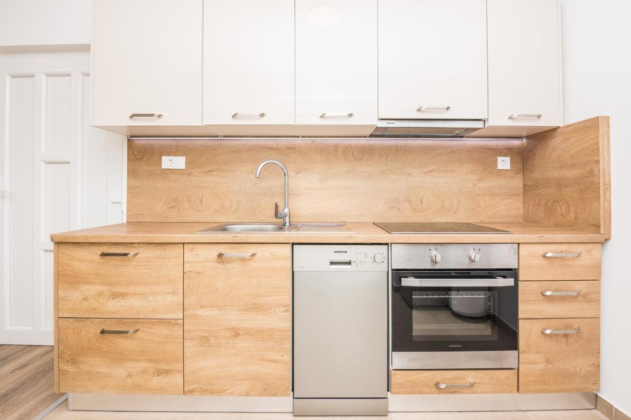Zilip Apartments Vir Ngoại thất bức ảnh