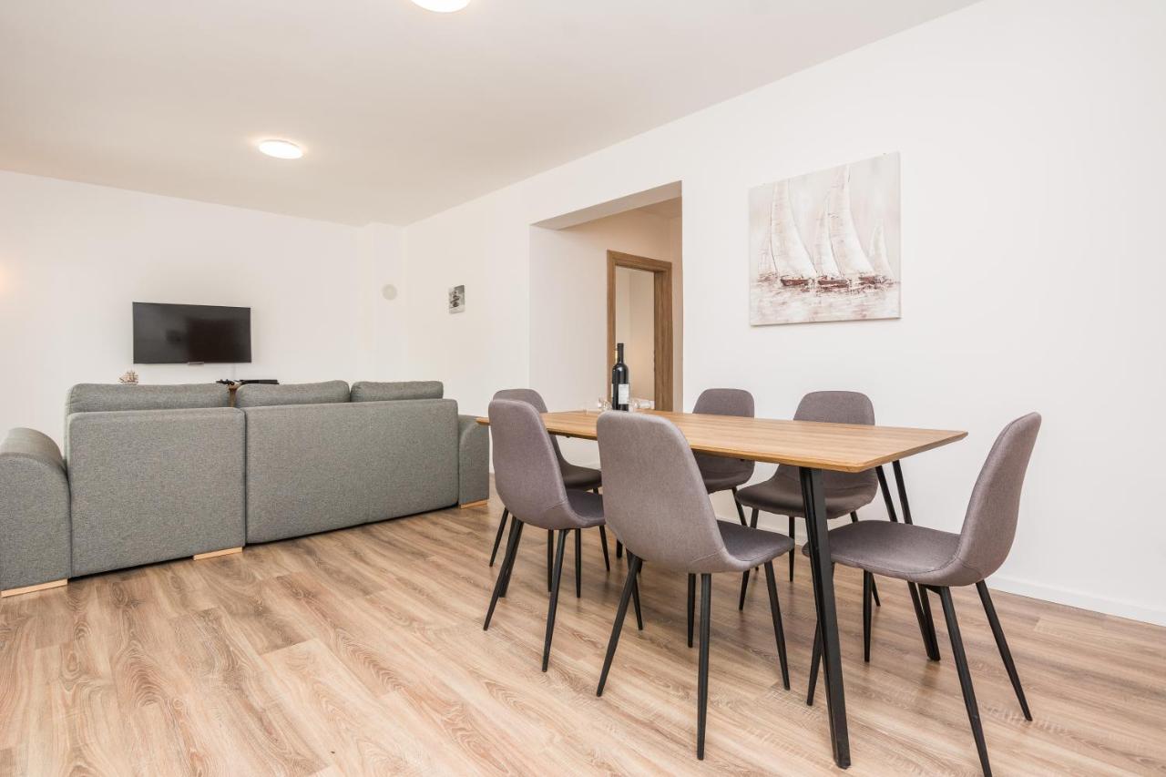 Zilip Apartments Vir Ngoại thất bức ảnh