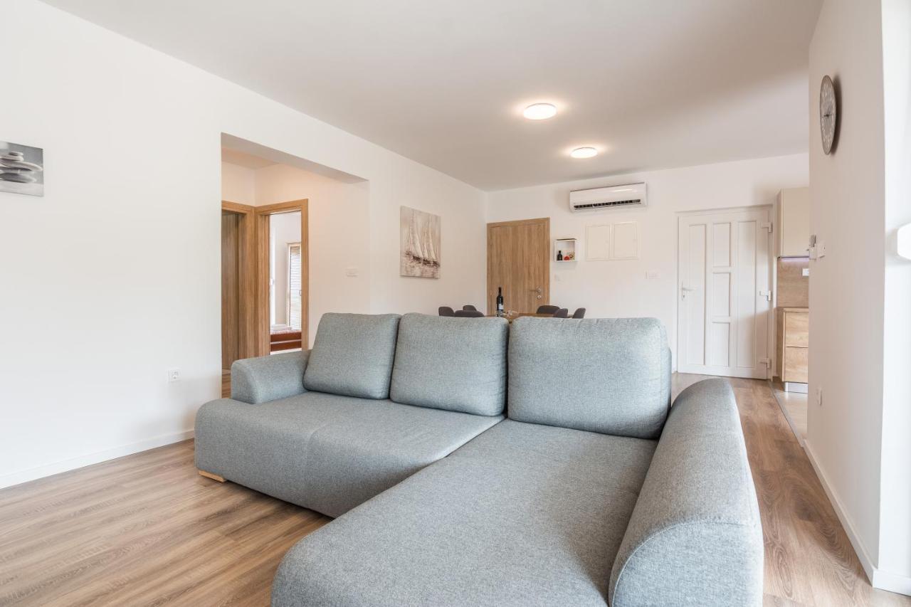 Zilip Apartments Vir Ngoại thất bức ảnh